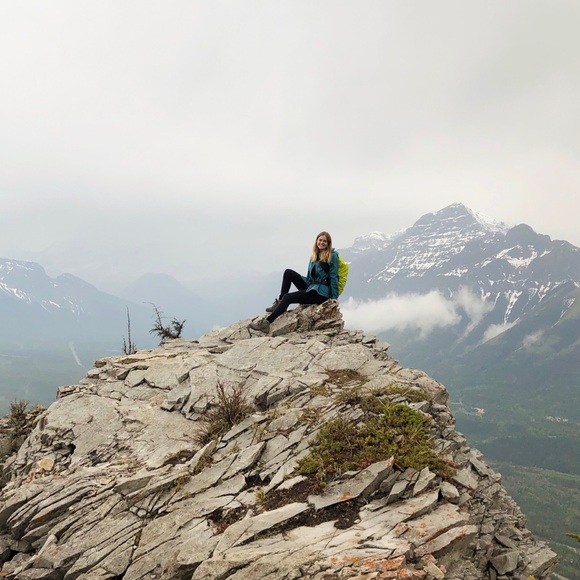 Meet your Posher, Jade - Picture 1 of 1